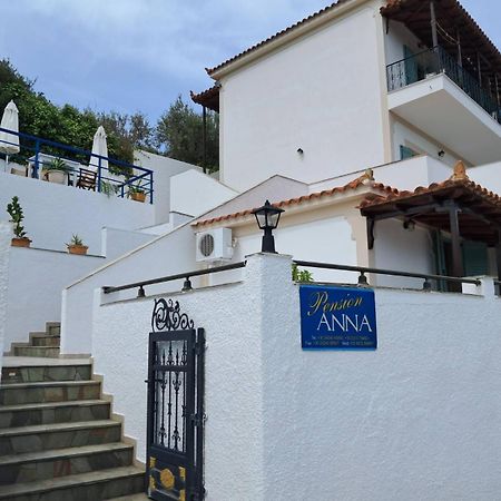 Pension Anna Patitírion Exteriör bild